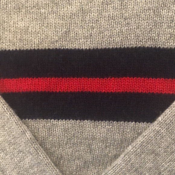 Like new Brandy Melville sweater with navy stripe - Picture 5 of 8